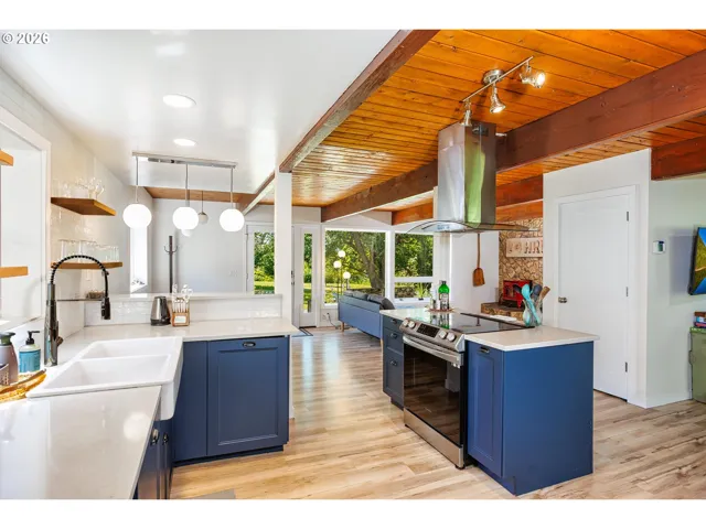 Kitchen/Living Room