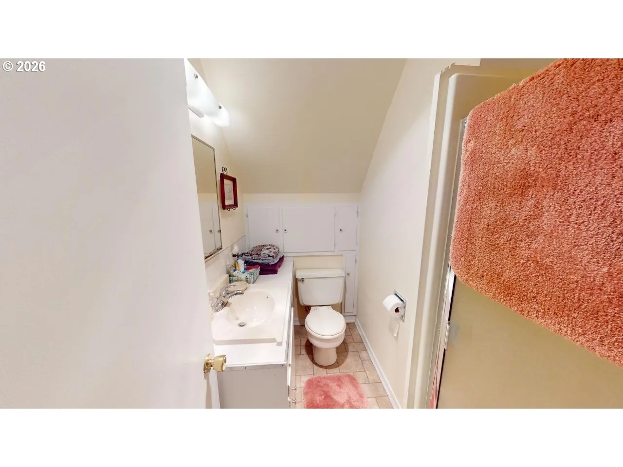 Bathroom-Upper