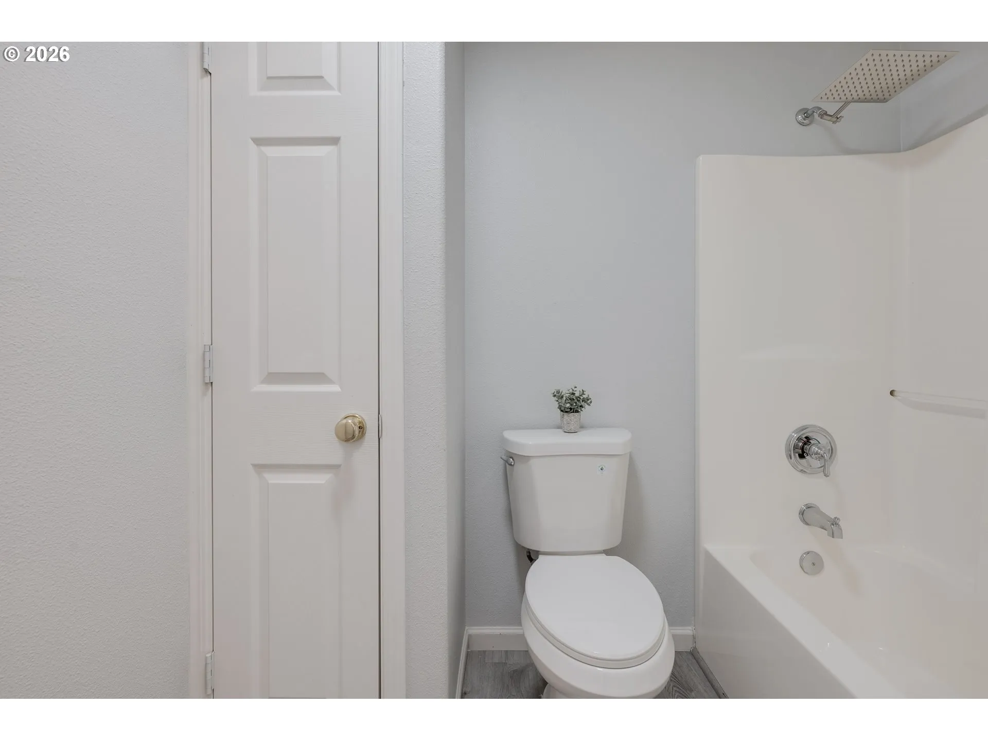 Bathroom-Upper
