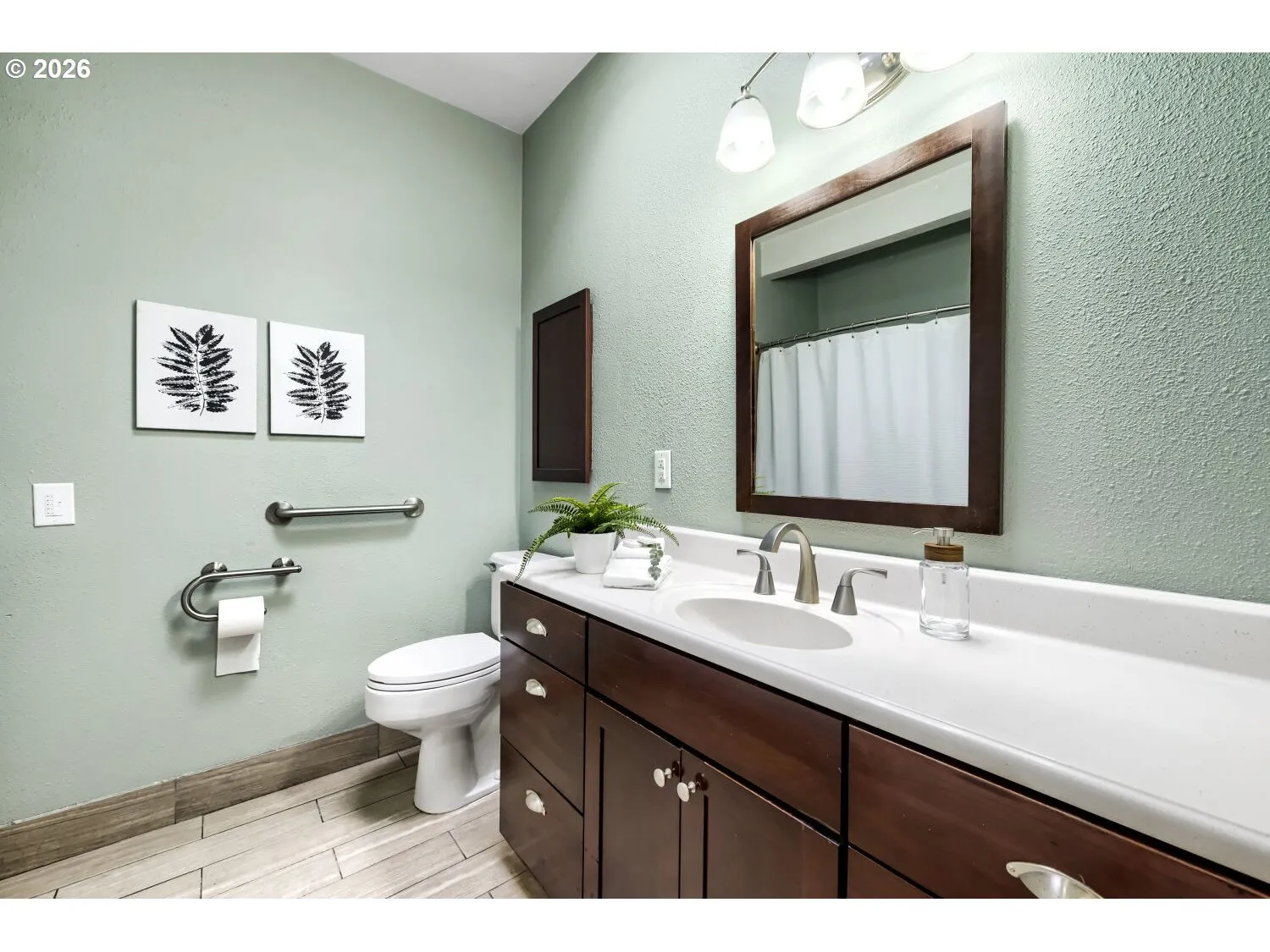 Bathroom-Hall