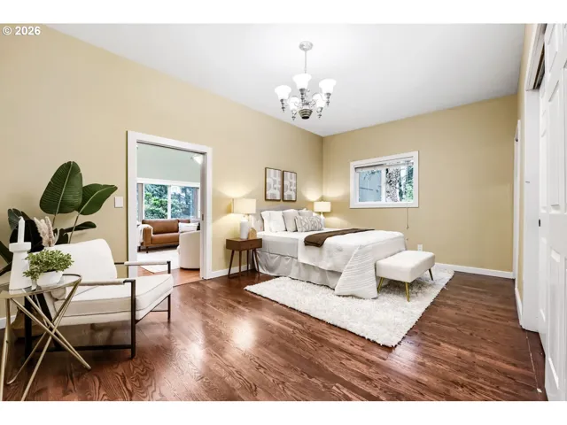 Bedroom, Primary