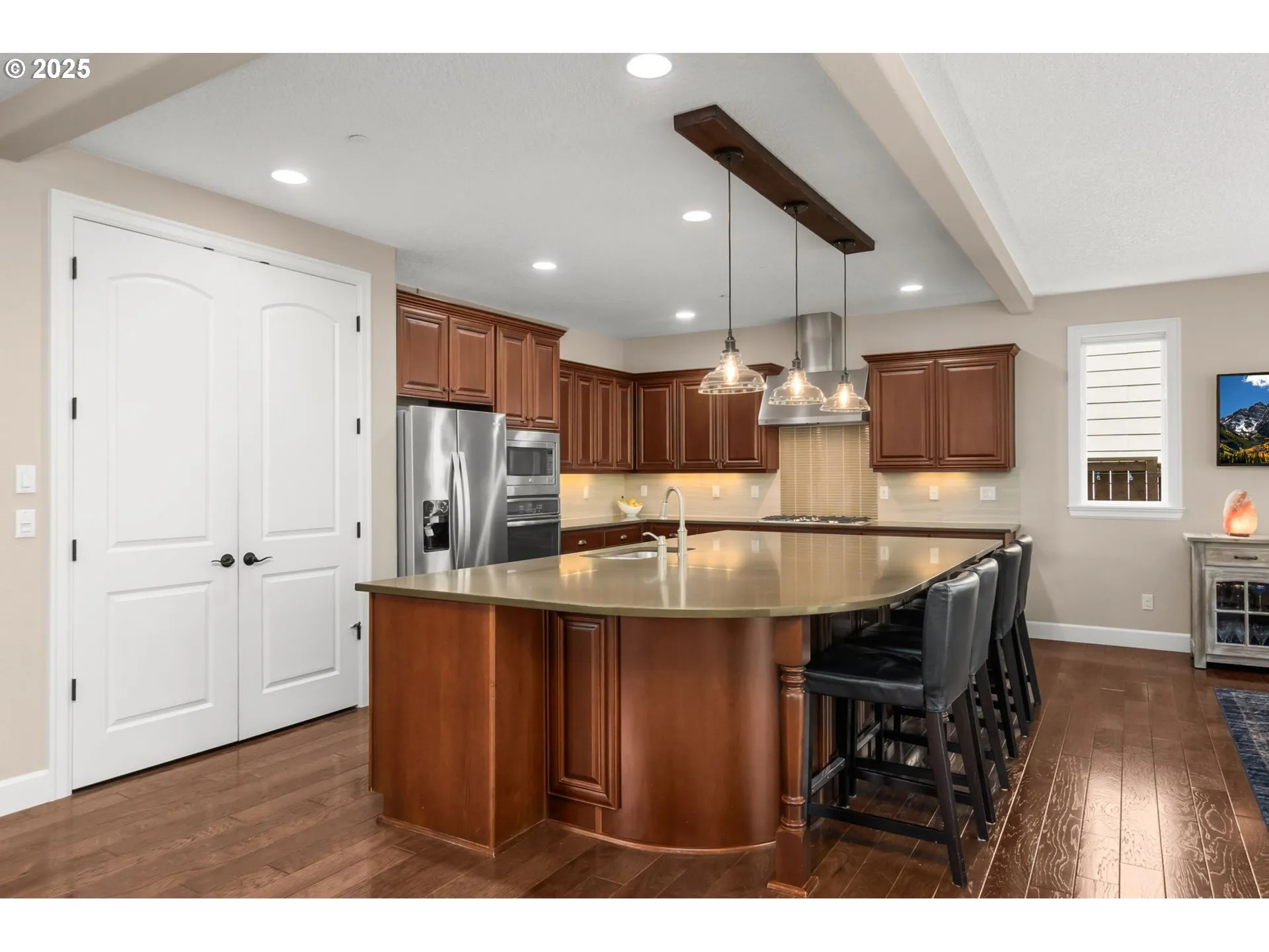 Kitchen-Island