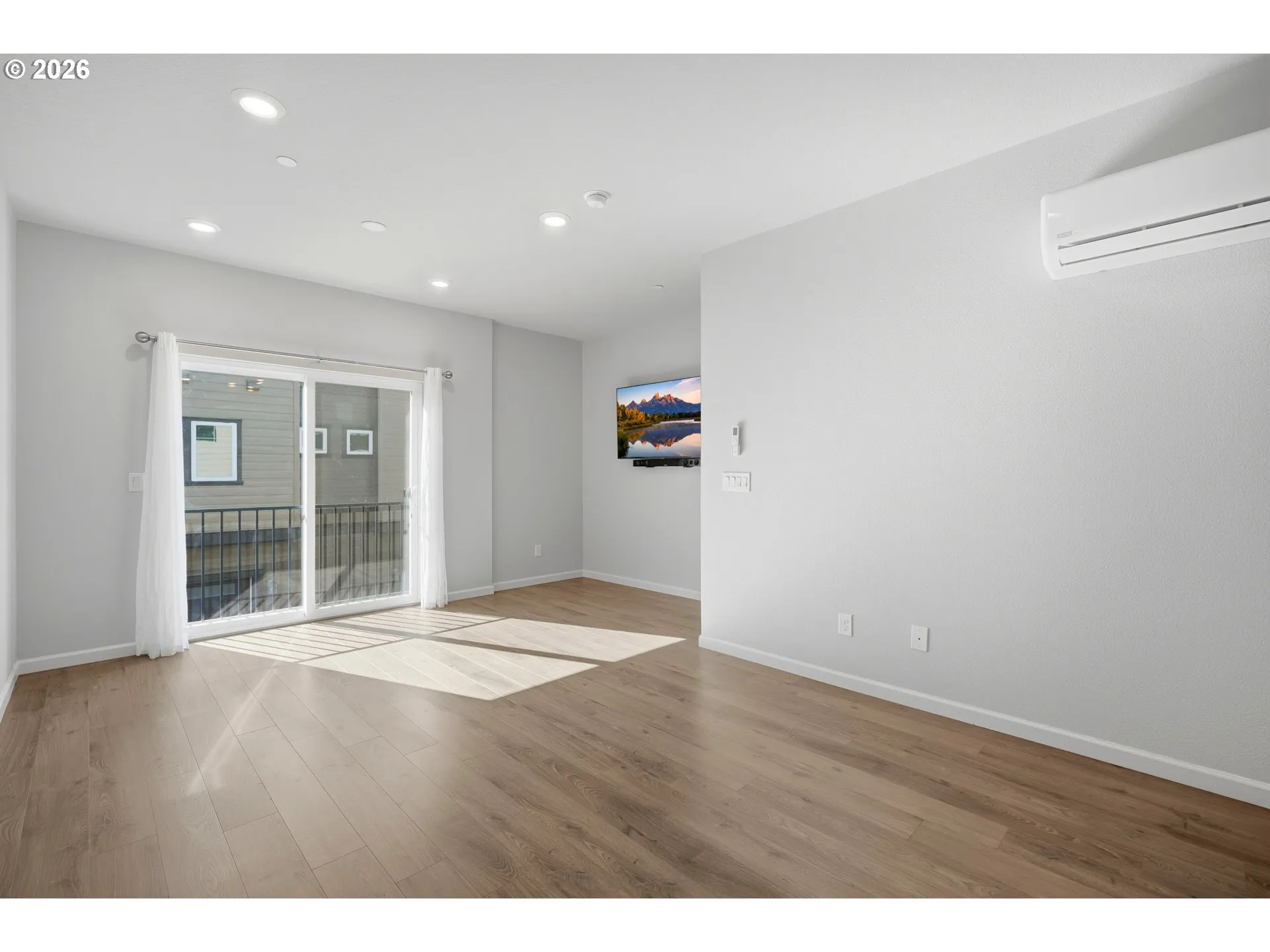 Living Room/Dining Room