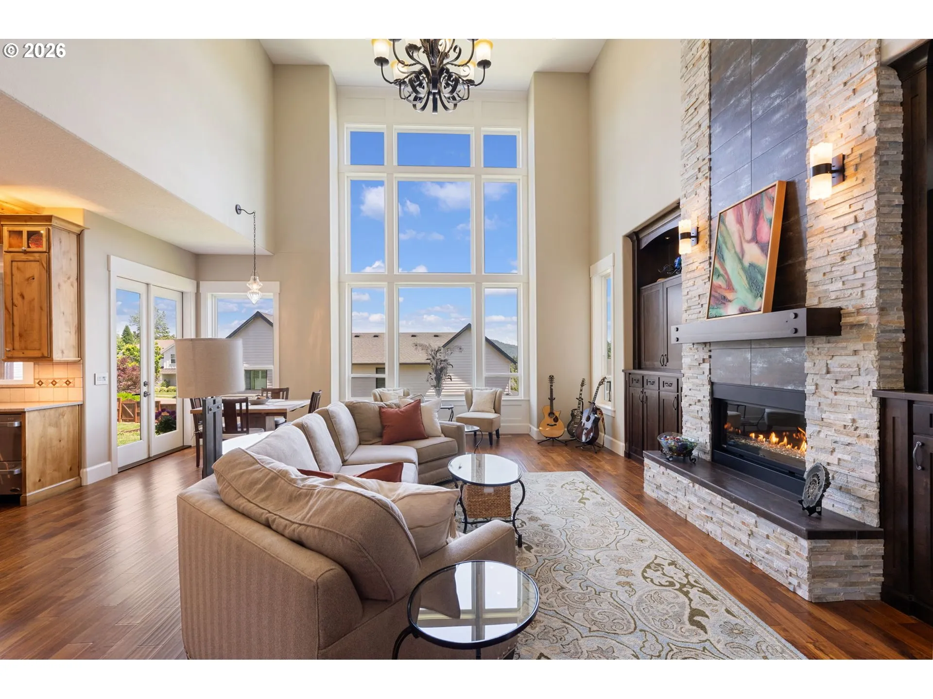 Living Room-Fireplace