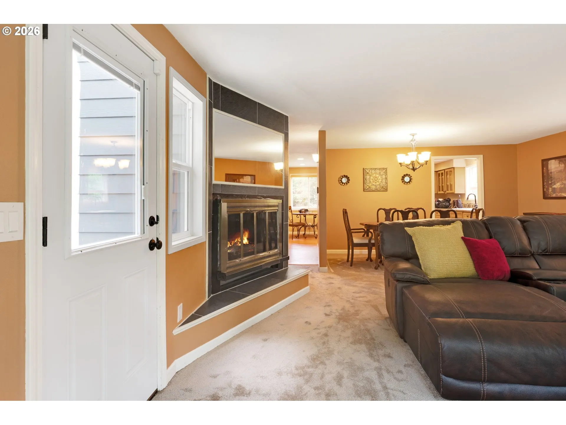 Living Room-Fireplace