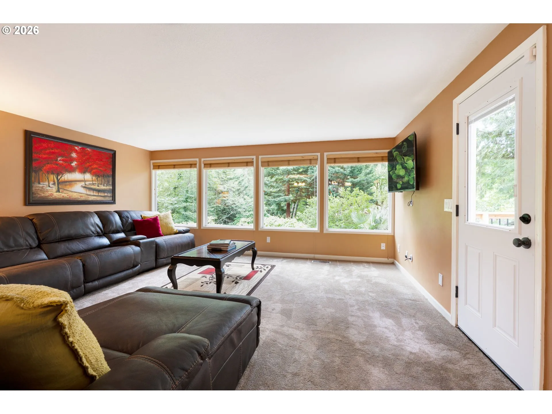 Living Room-Fireplace