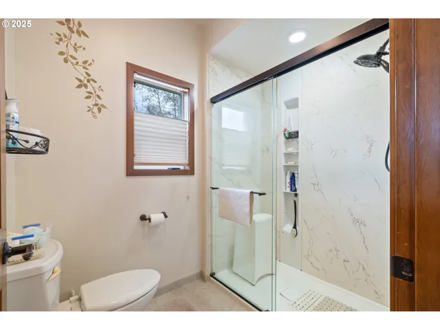 Owner's Suite Bathroom-Walk in Shower