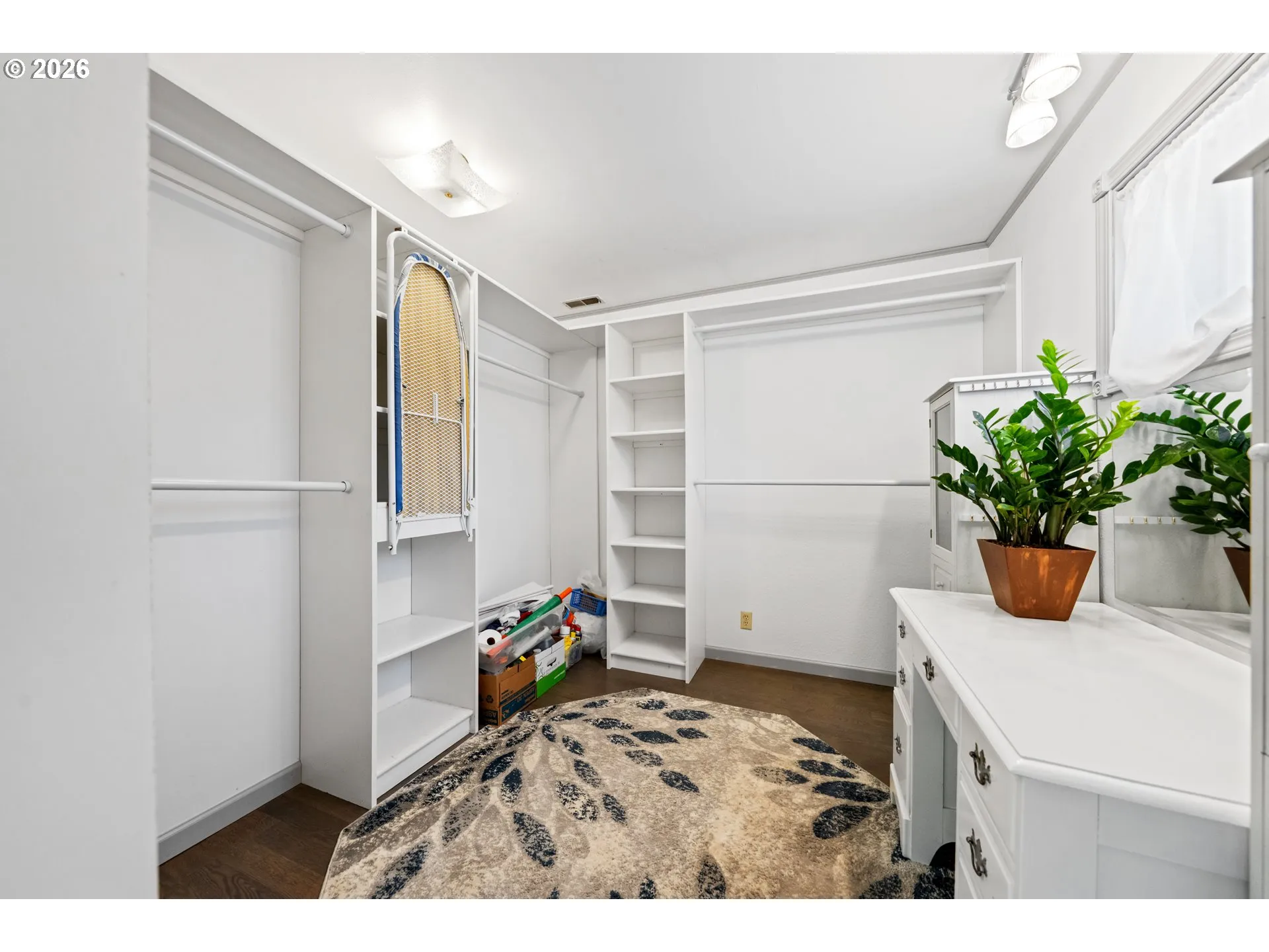 Primary Bedroom-Walk-In Closet