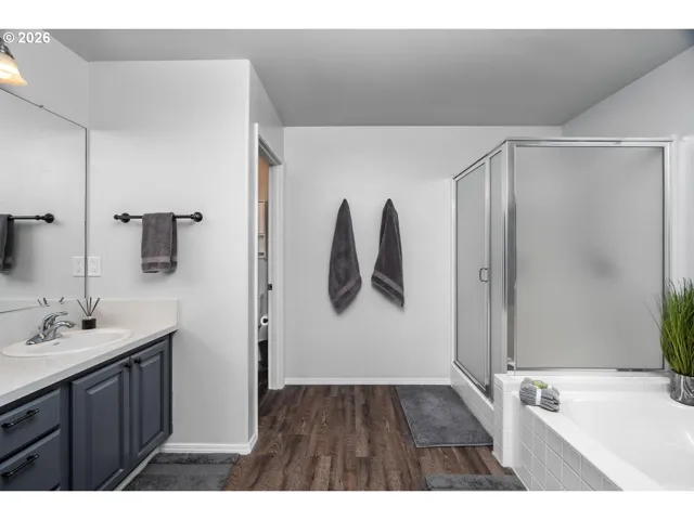 Owner's Suite Bathroom