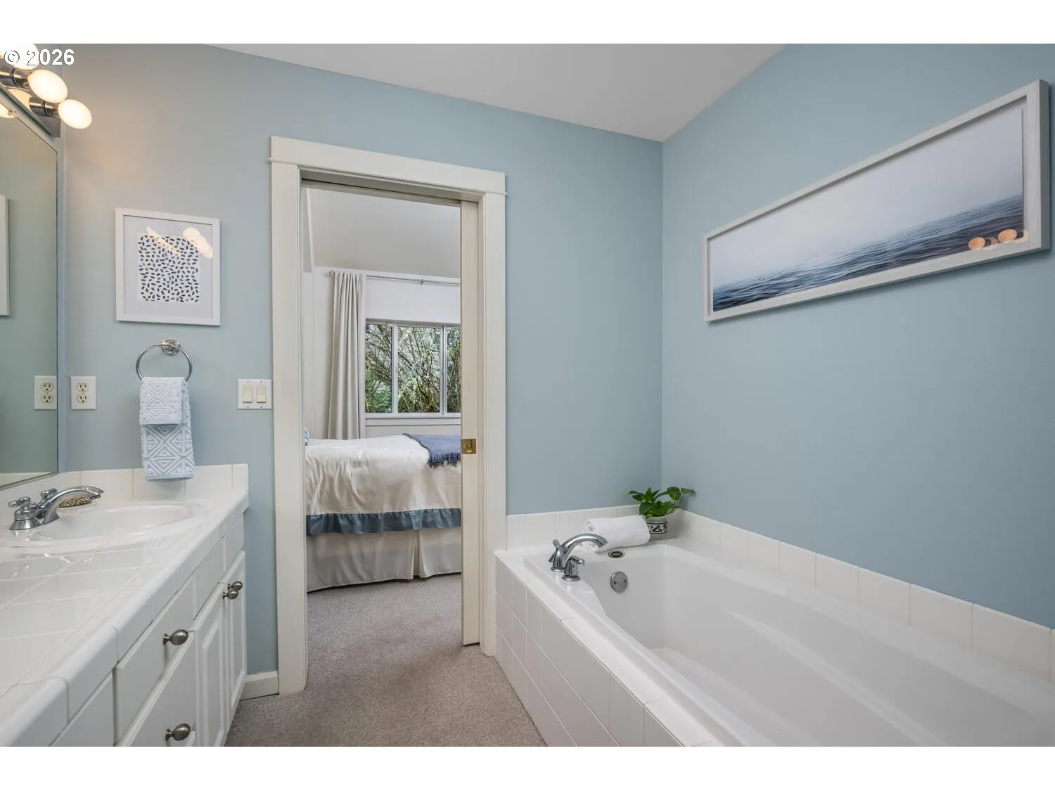 Bathroom, Attached