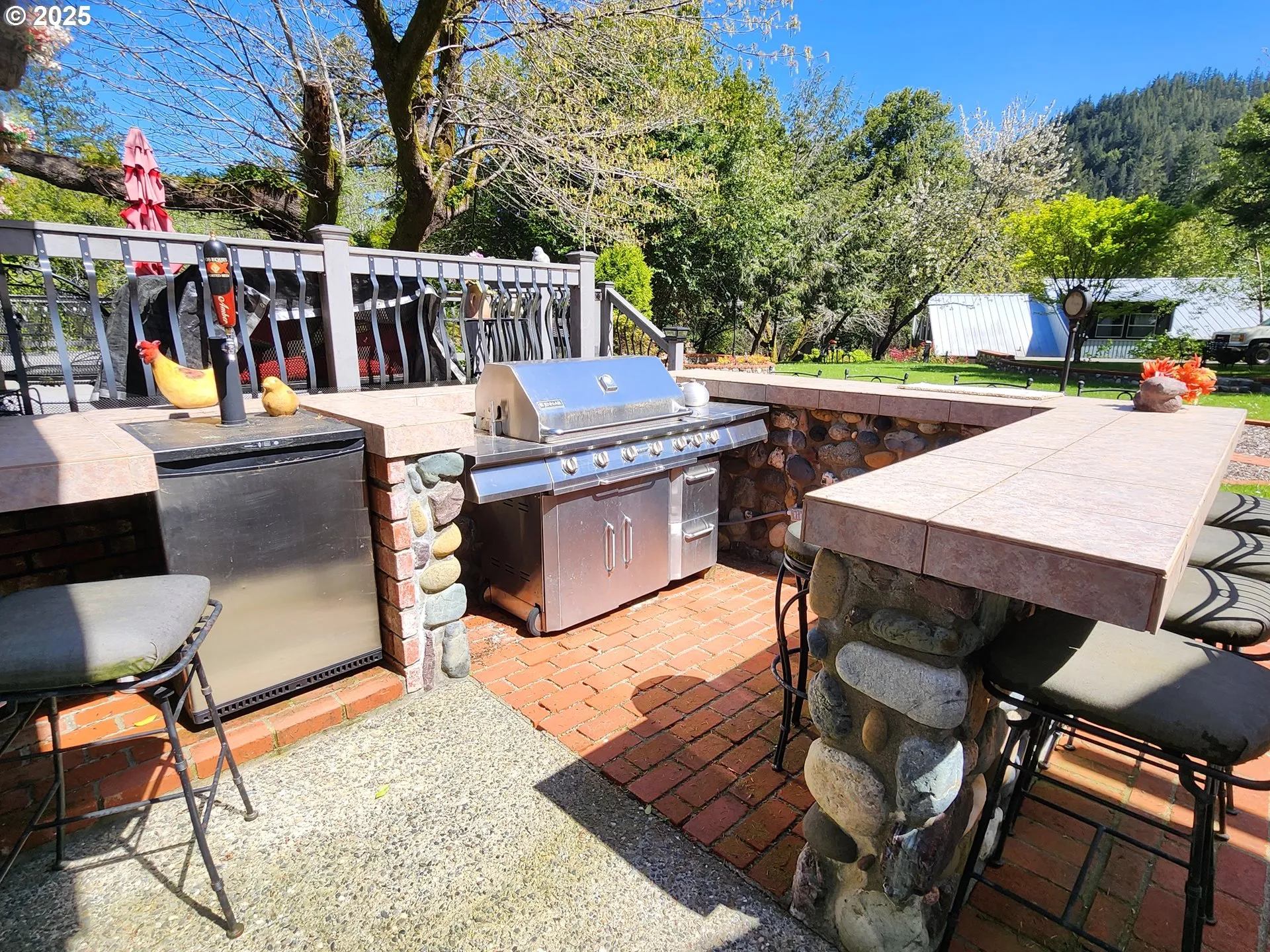 Barbecue Pit