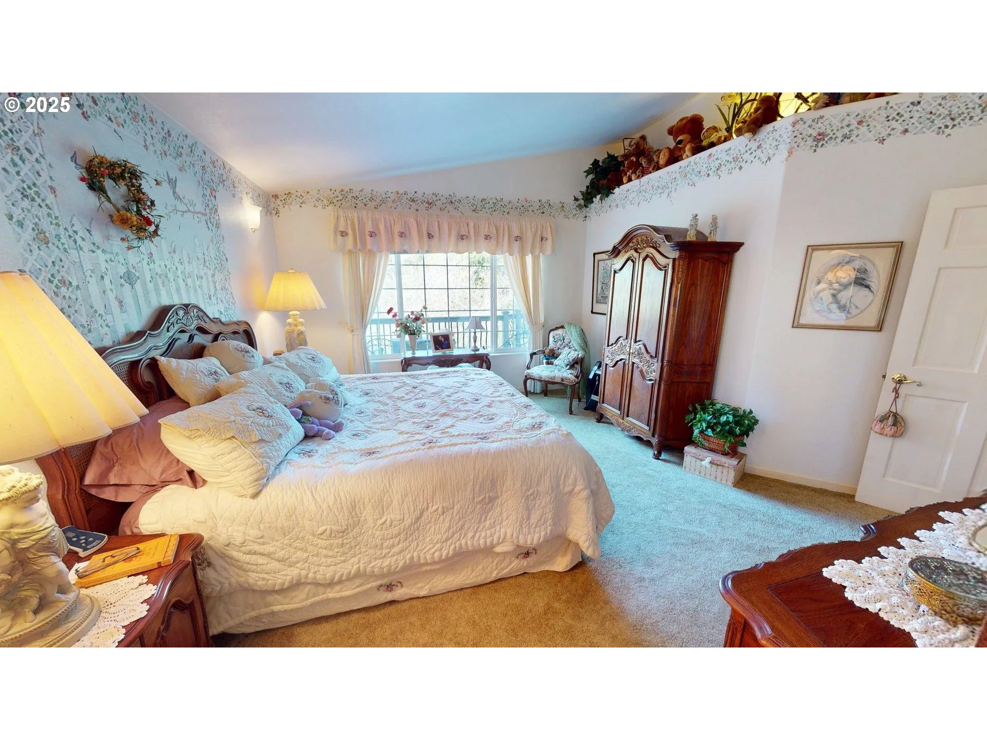 Owner's Suite Bedroom-Vaulted Ceilings