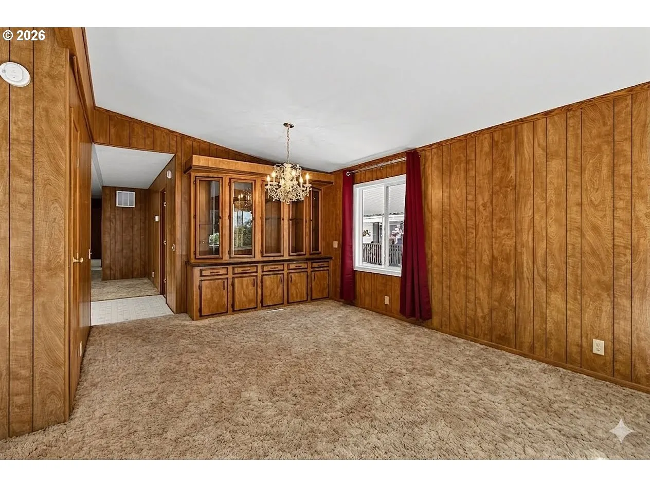 Dining Room-Built-In Cabinets