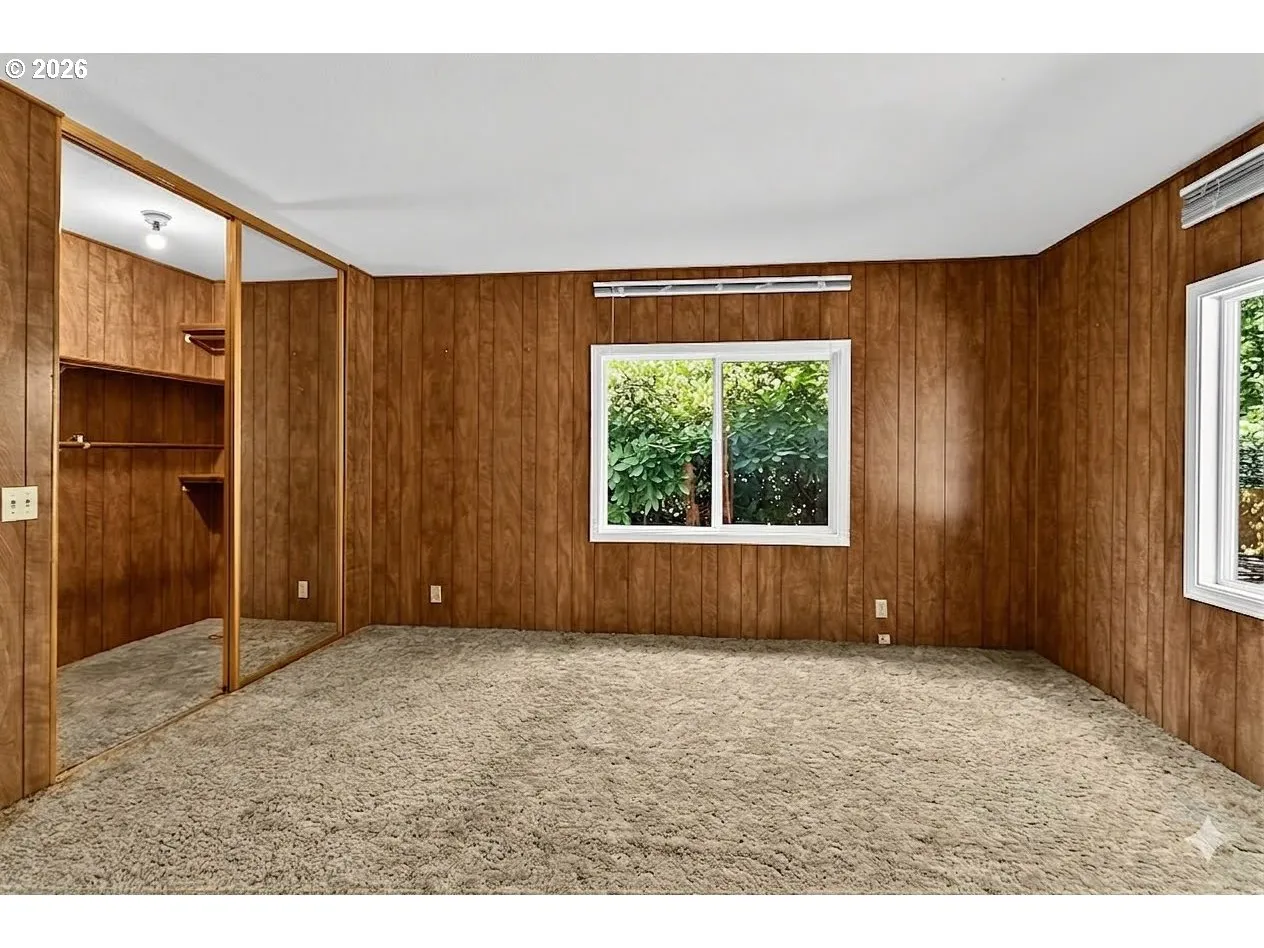 Bedroom, Primary-Walk-In Closet