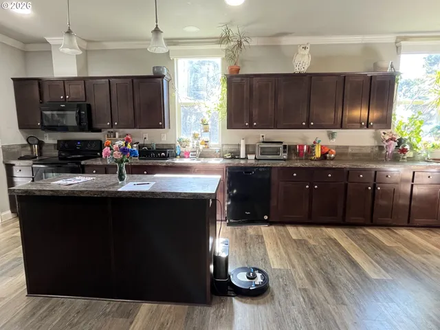 Kitchen-Island