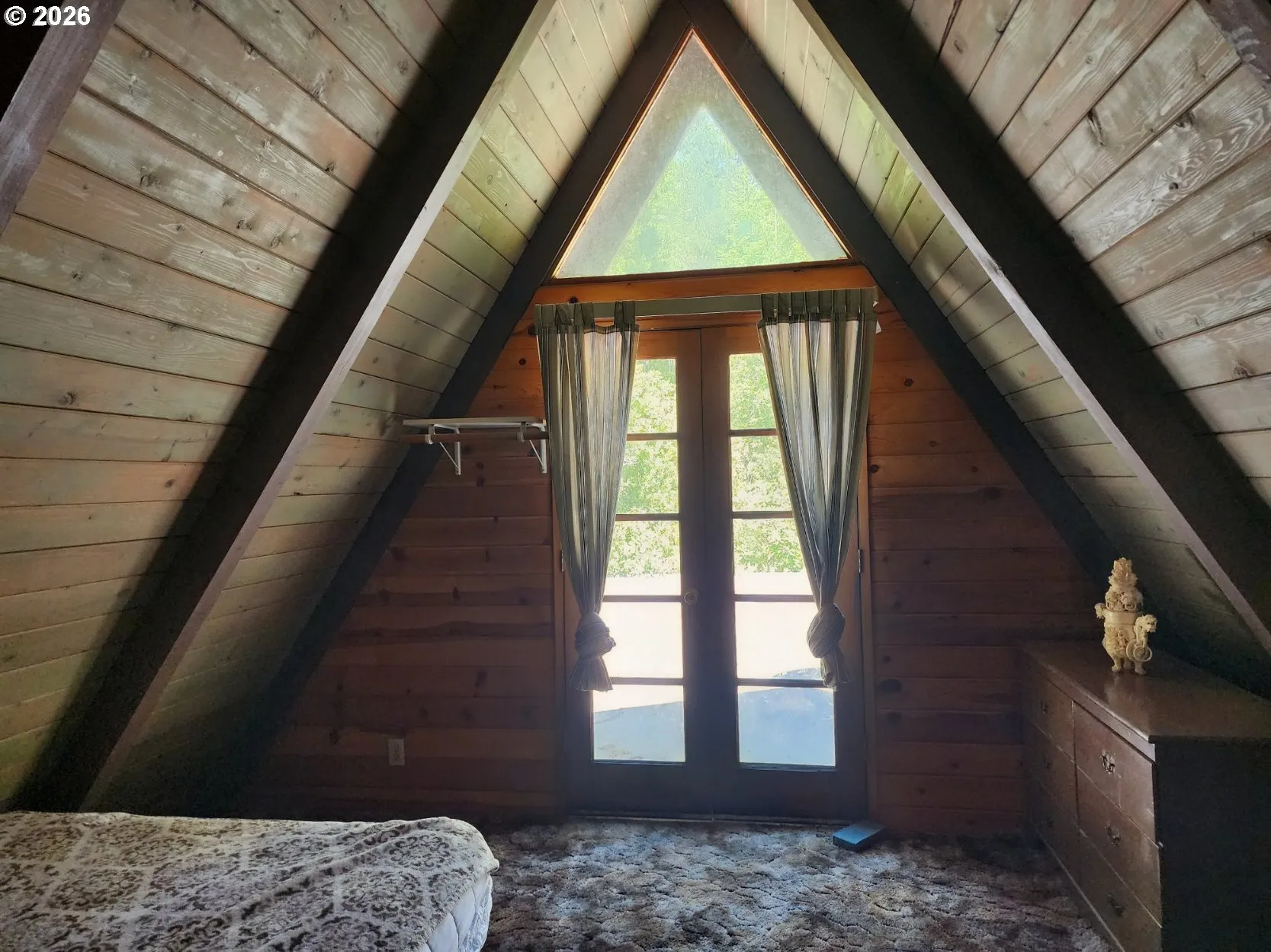 Bedroom-Upper