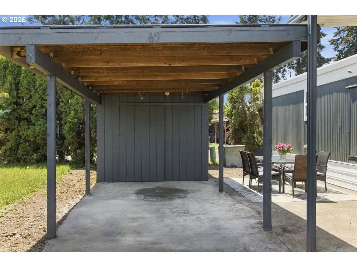 Carport