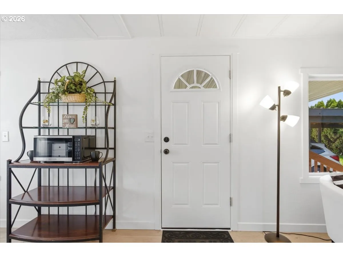 Entrance/Foyer