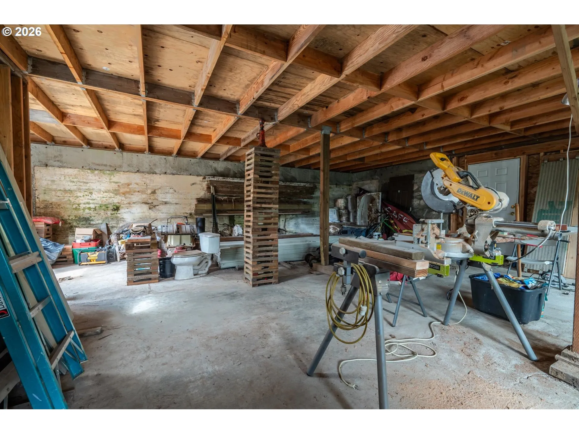Basement-Unfinished