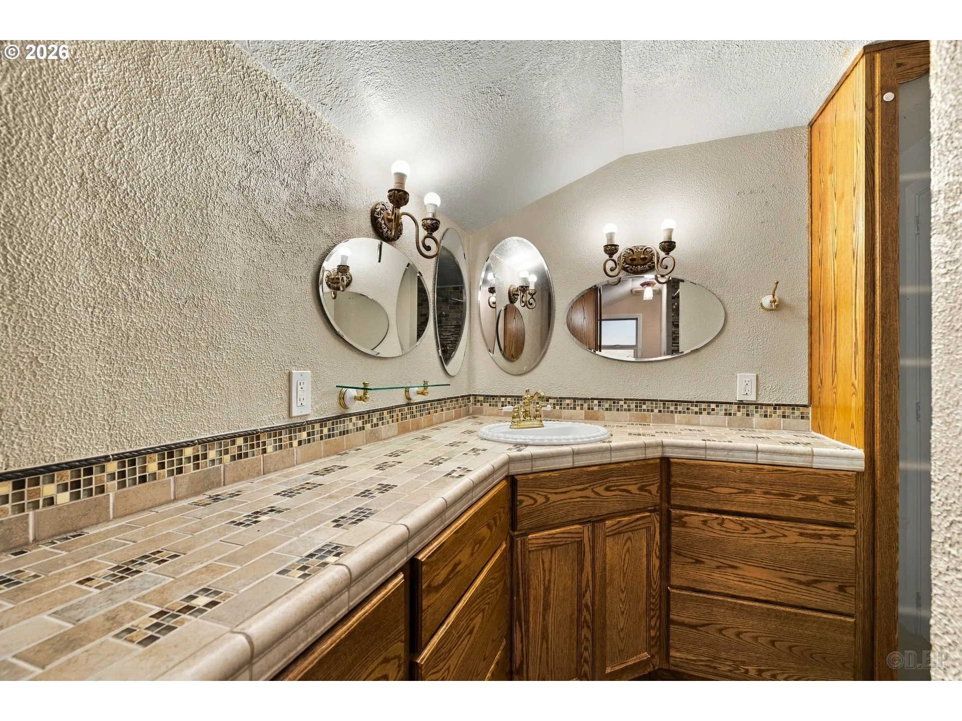 Bathroom-Hall
