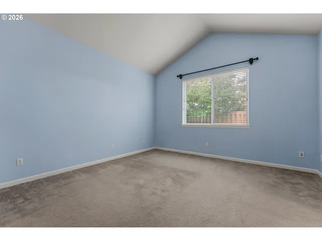 Bedroom, Primary-Vaulted Ceilings