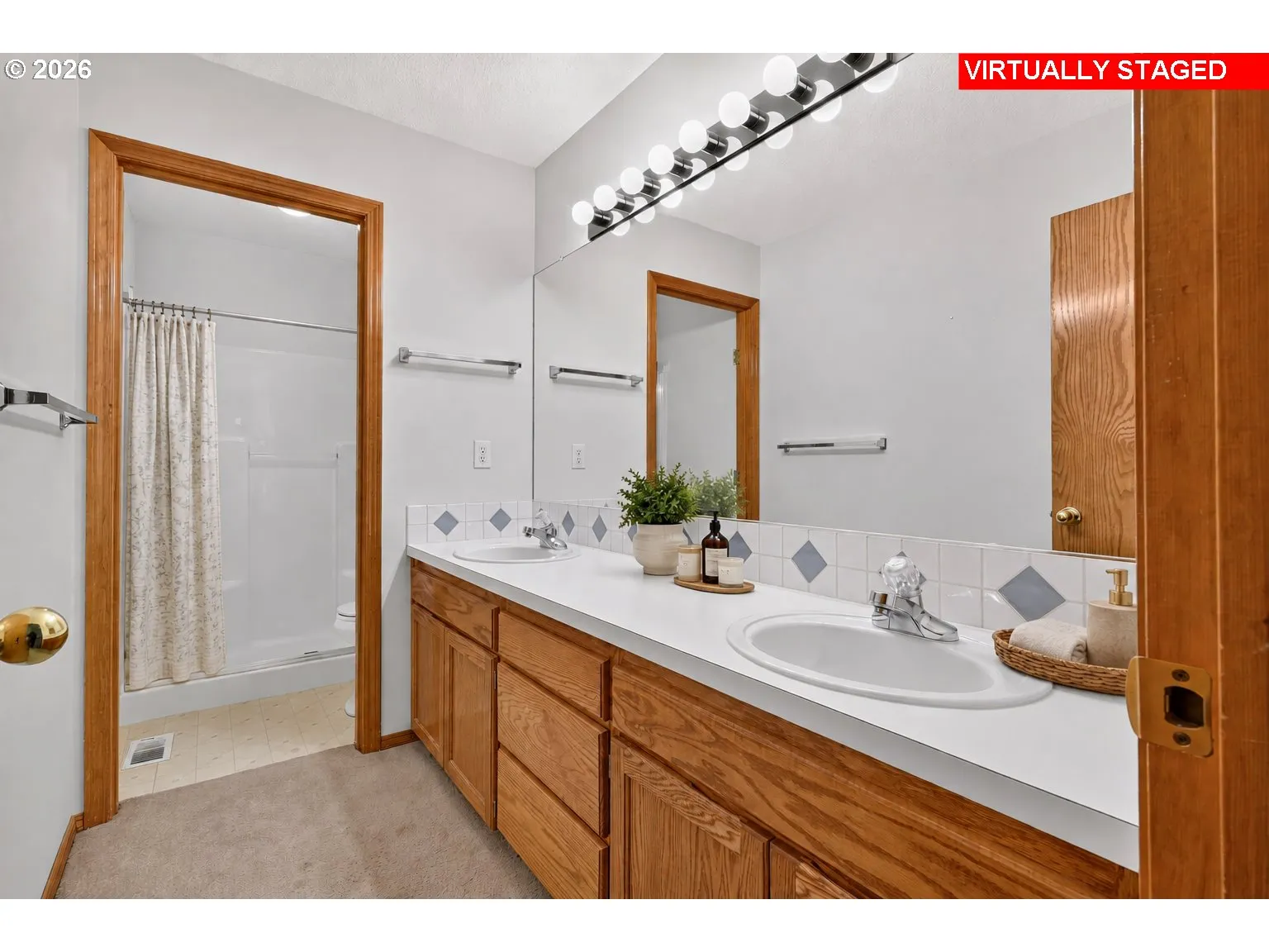 Bathroom, Attached-Walk in Shower