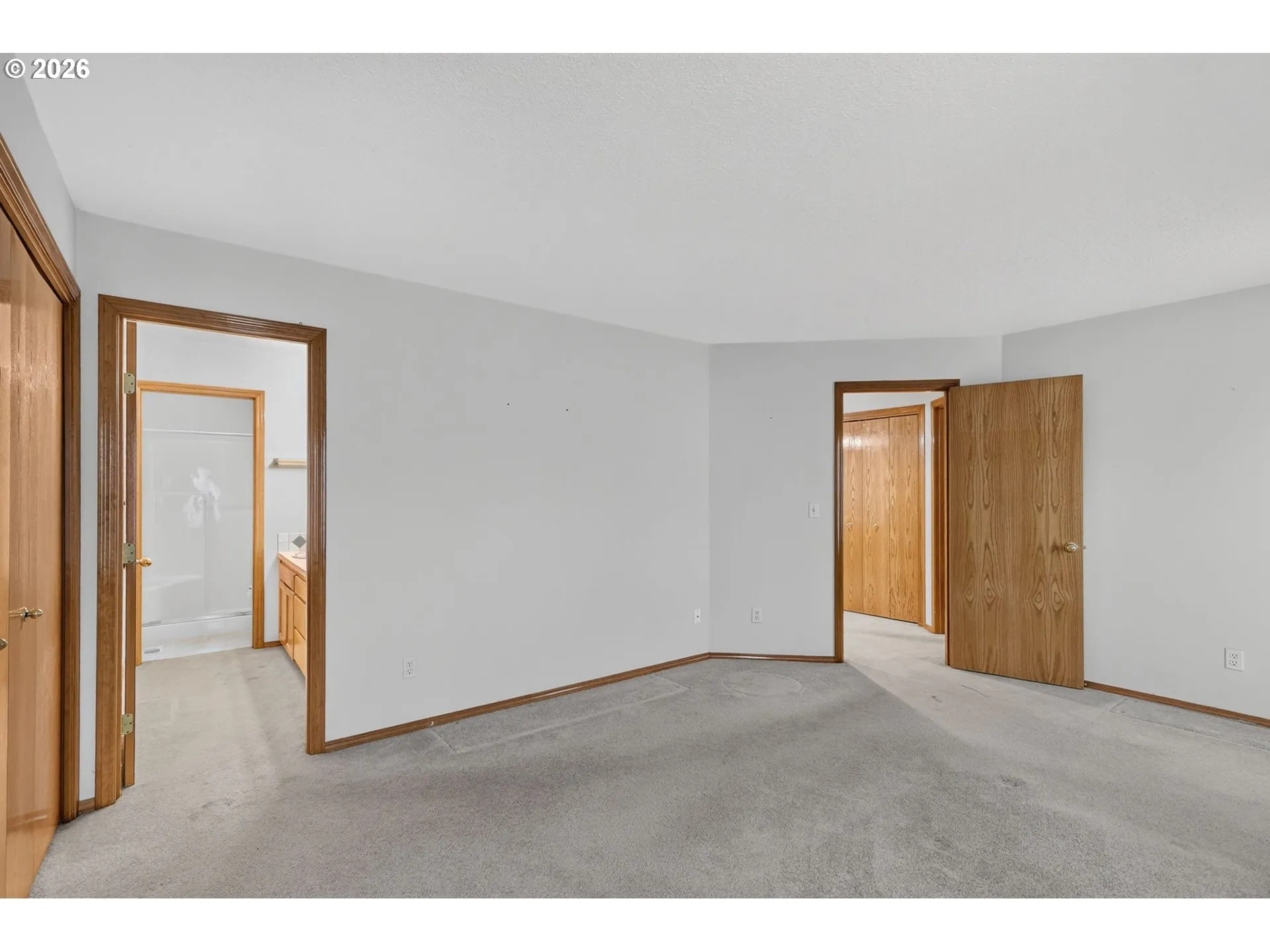 Bedroom, Primary