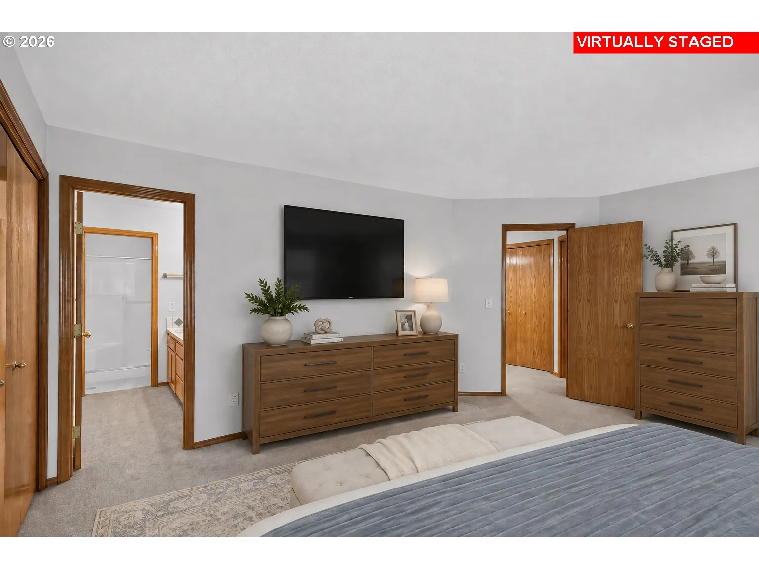 Bedroom, Primary