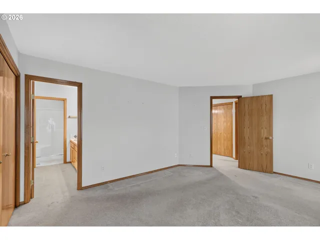 Bedroom, Primary
