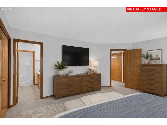 Bedroom, Primary