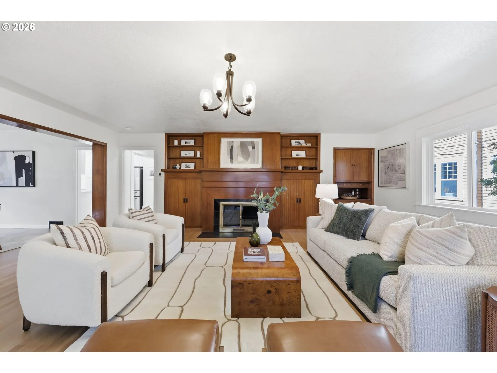 Living Room-Fireplace