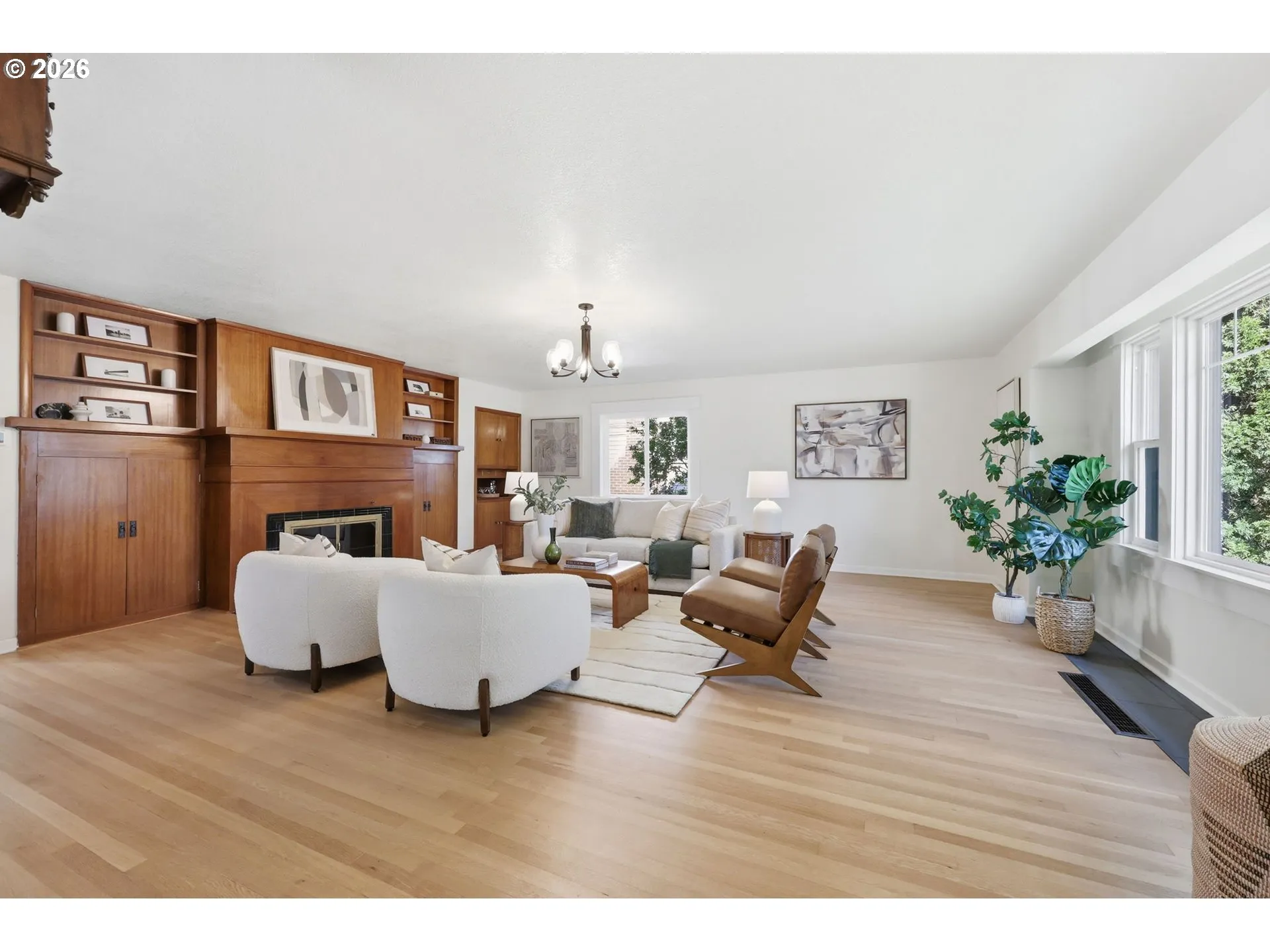 Living Room-Fireplace