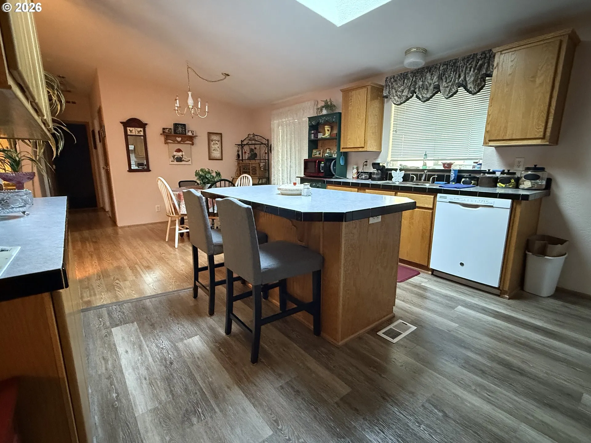 Kitchen-Island