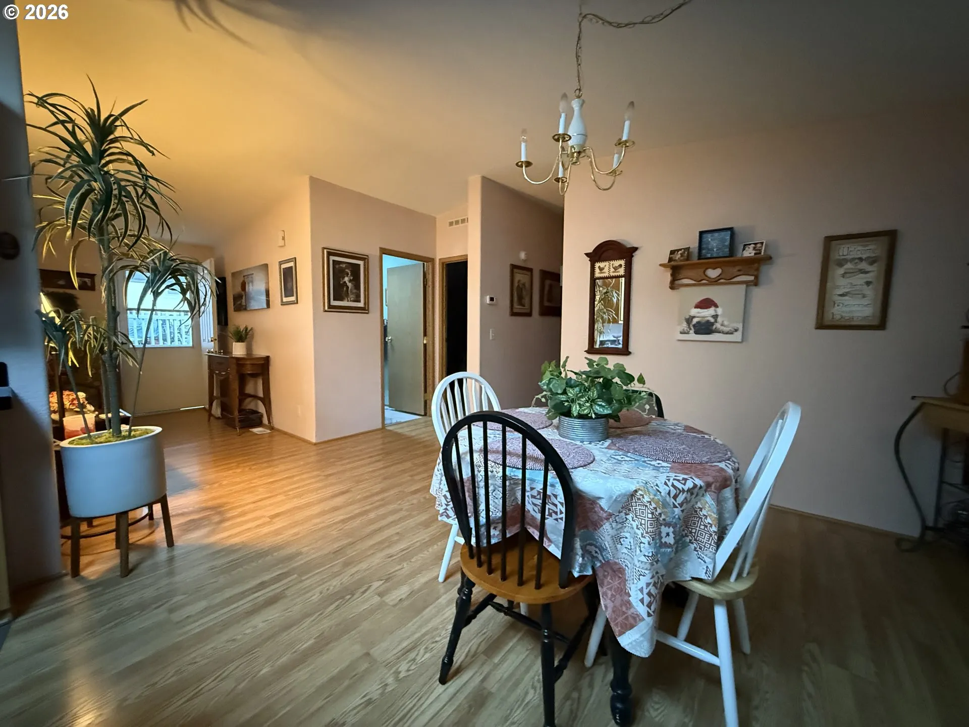 Dining Room-Vaulted Ceilings