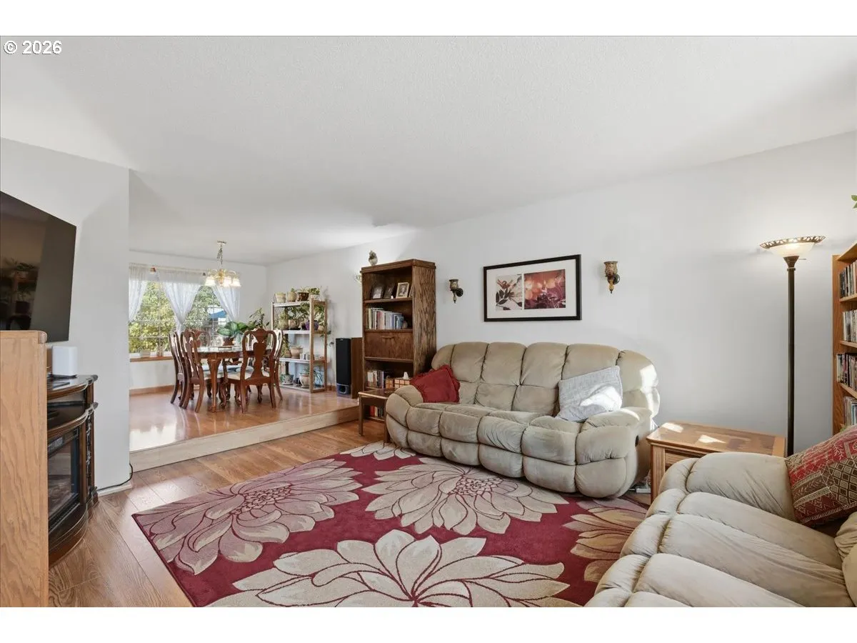 Living Room/Dining Room
