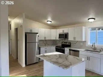 Kitchen-Island