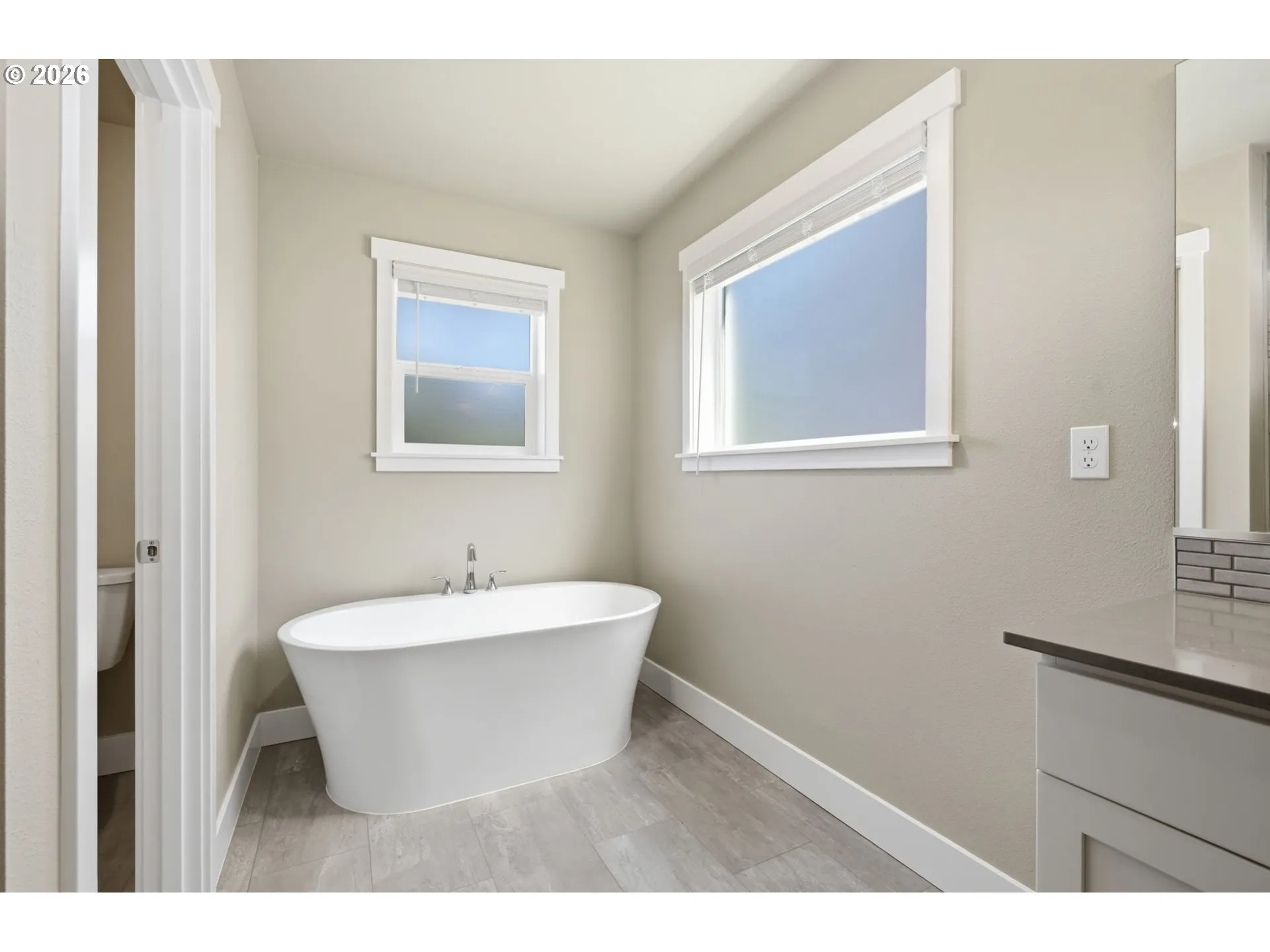 Owner's Suite Bathroom-Garden Tub