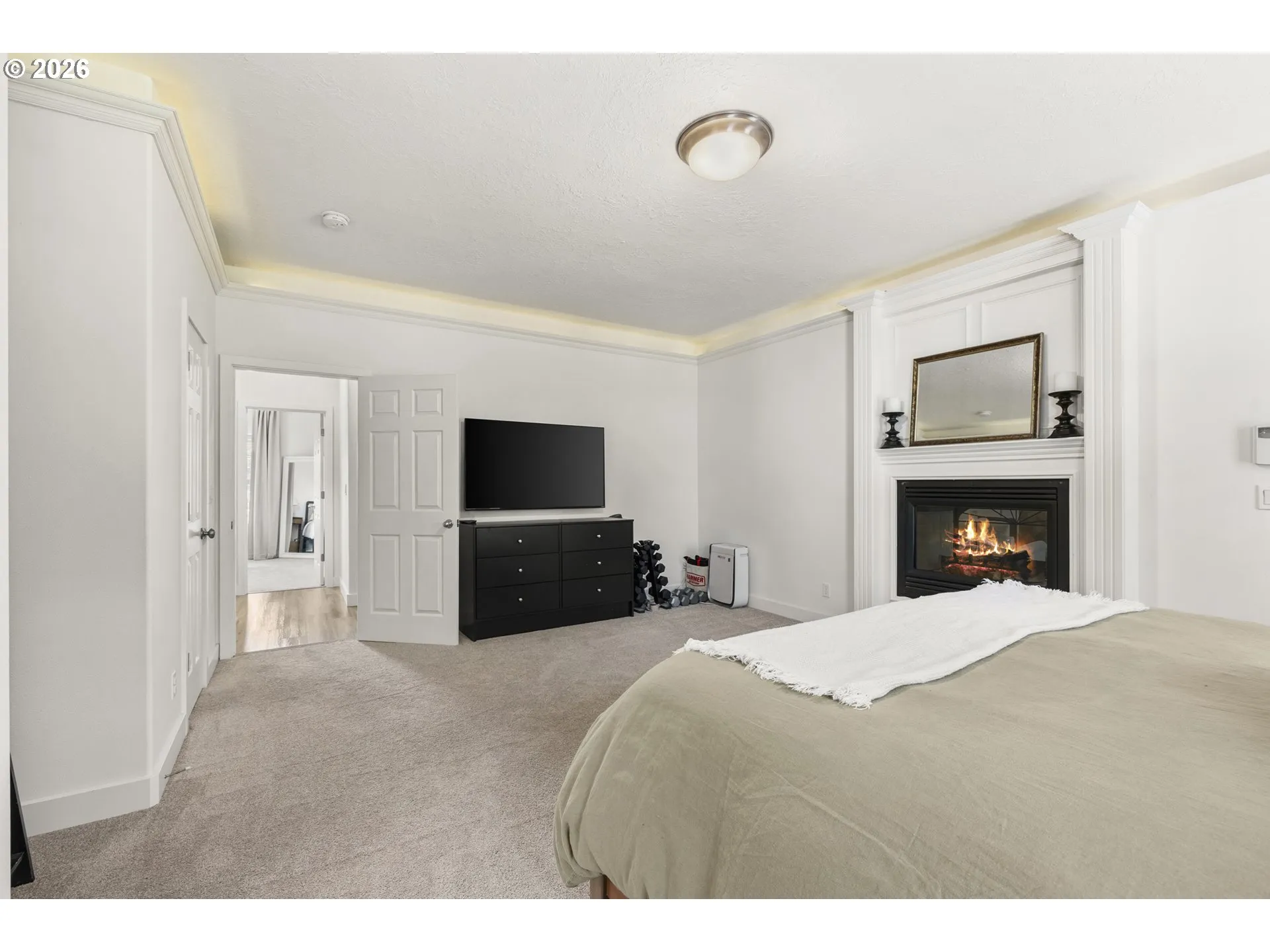 Bedroom, Primary