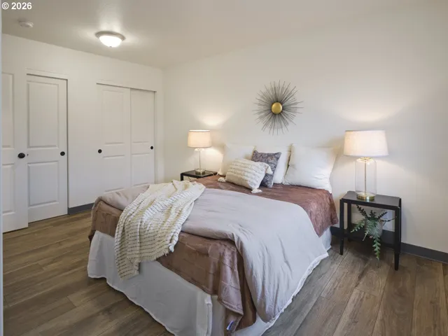 Primary Bedroom-Main