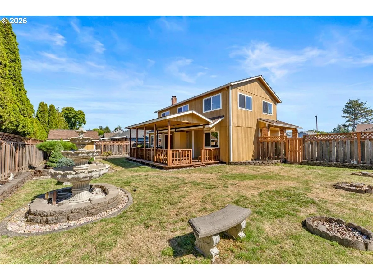 Backyard-Fenced