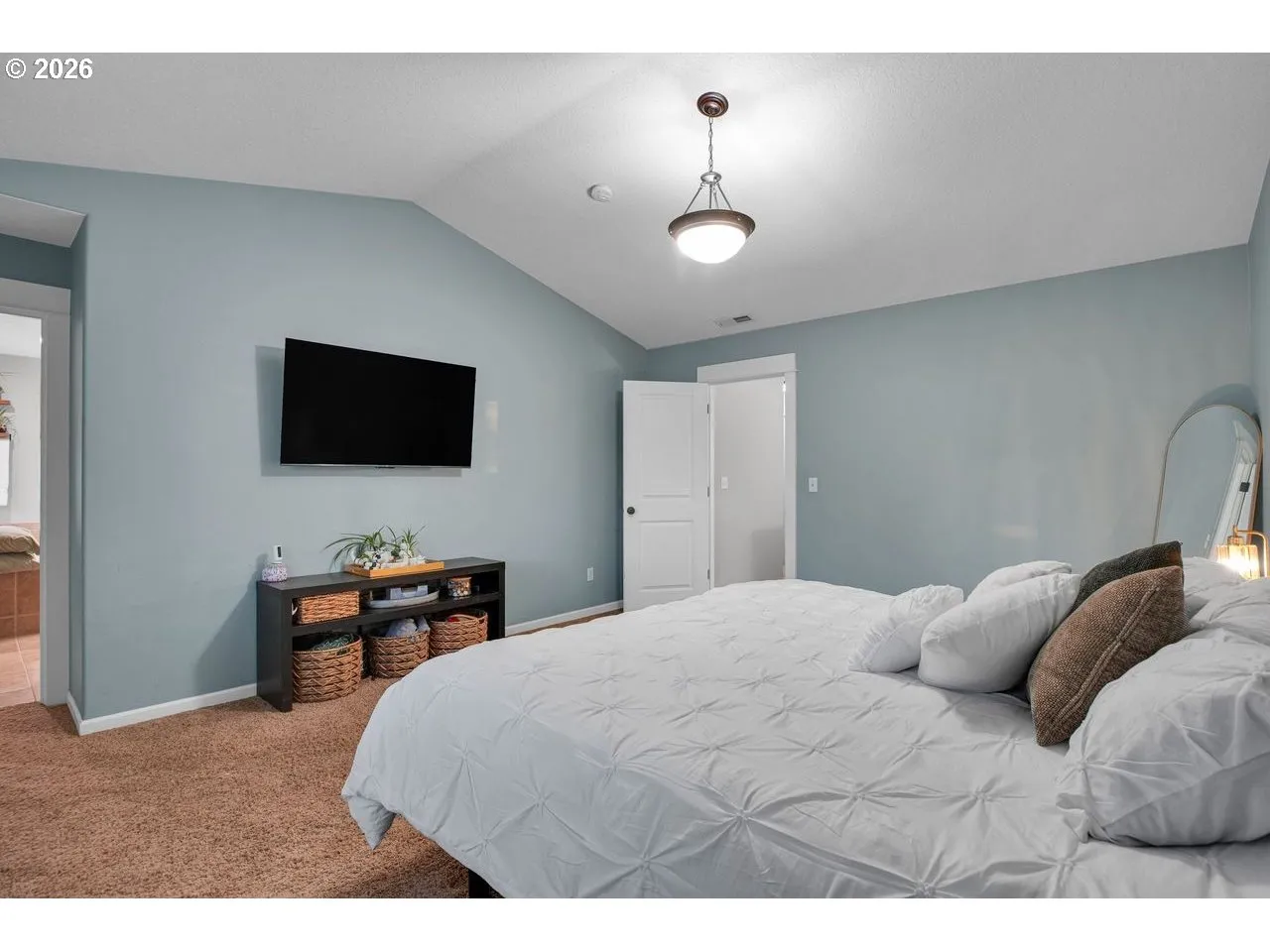 Bedroom, Primary