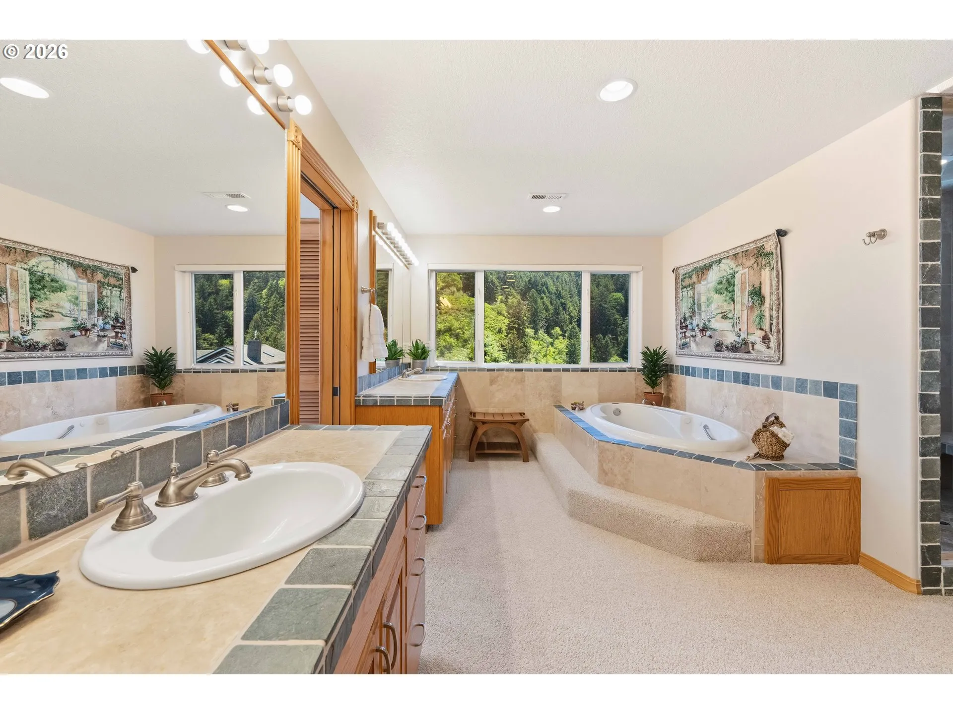 Bathroom, Attached-Upper
