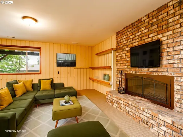 Bonus Room-Lower