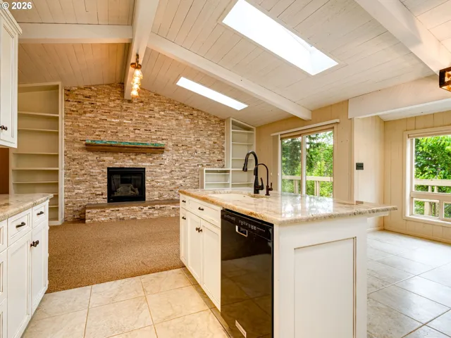 Kitchen-Island