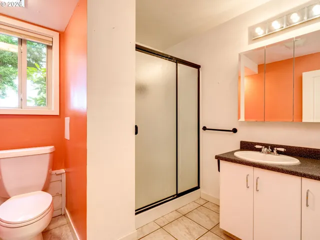Bathroom-Hall