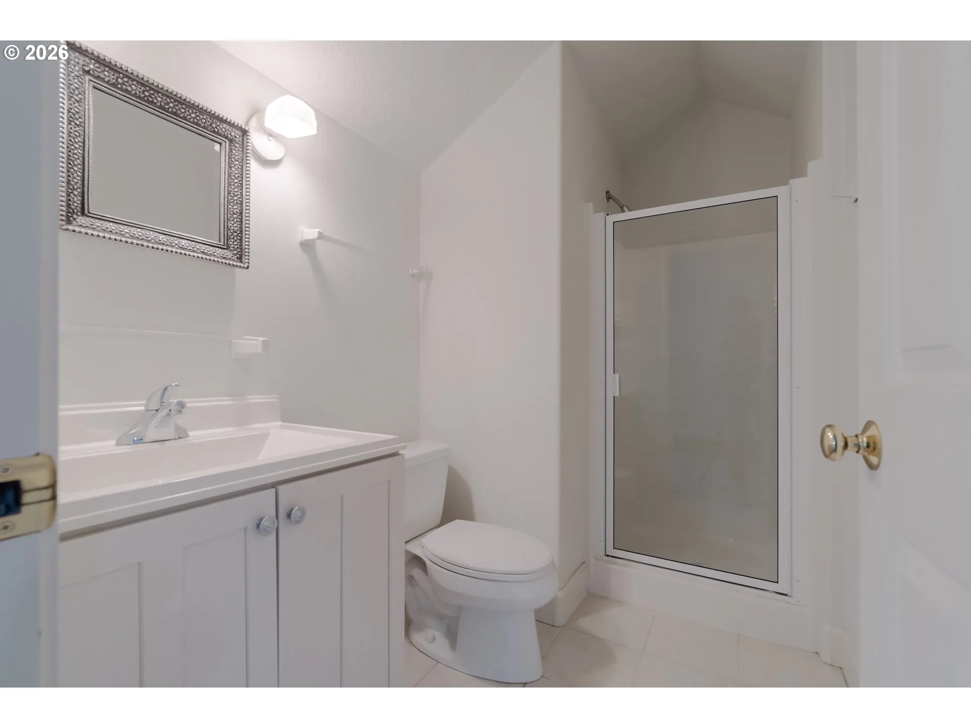 Bathroom-Upper