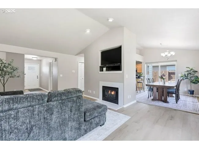 Living Room/Dining Room