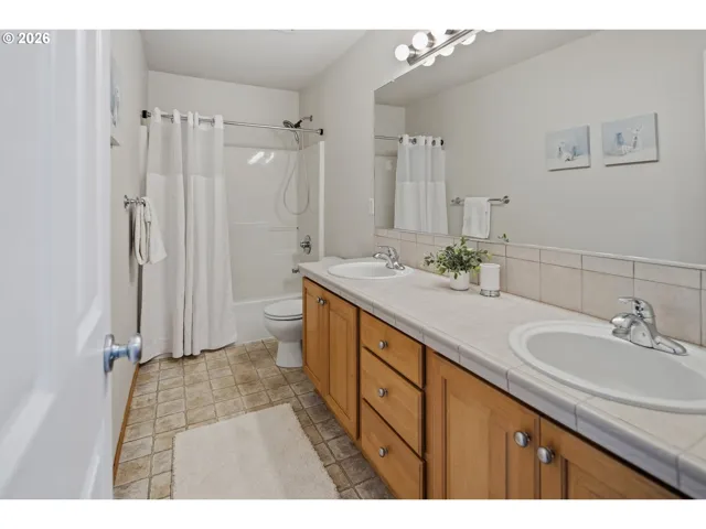 Bathroom-Hall