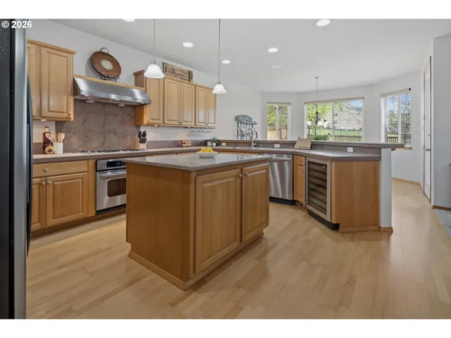 Kitchen-Island