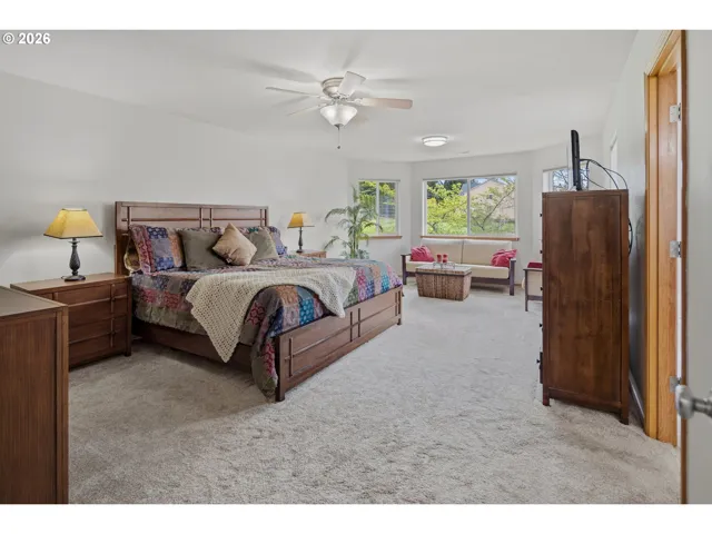Primary Bedroom-Upper